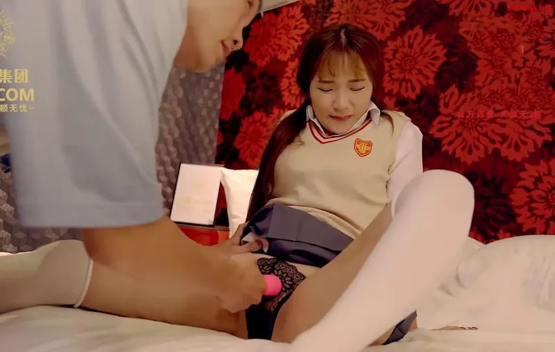 Cô con gái dùng thân xóa nợ cho bố vay tiền bọn xã hội đen